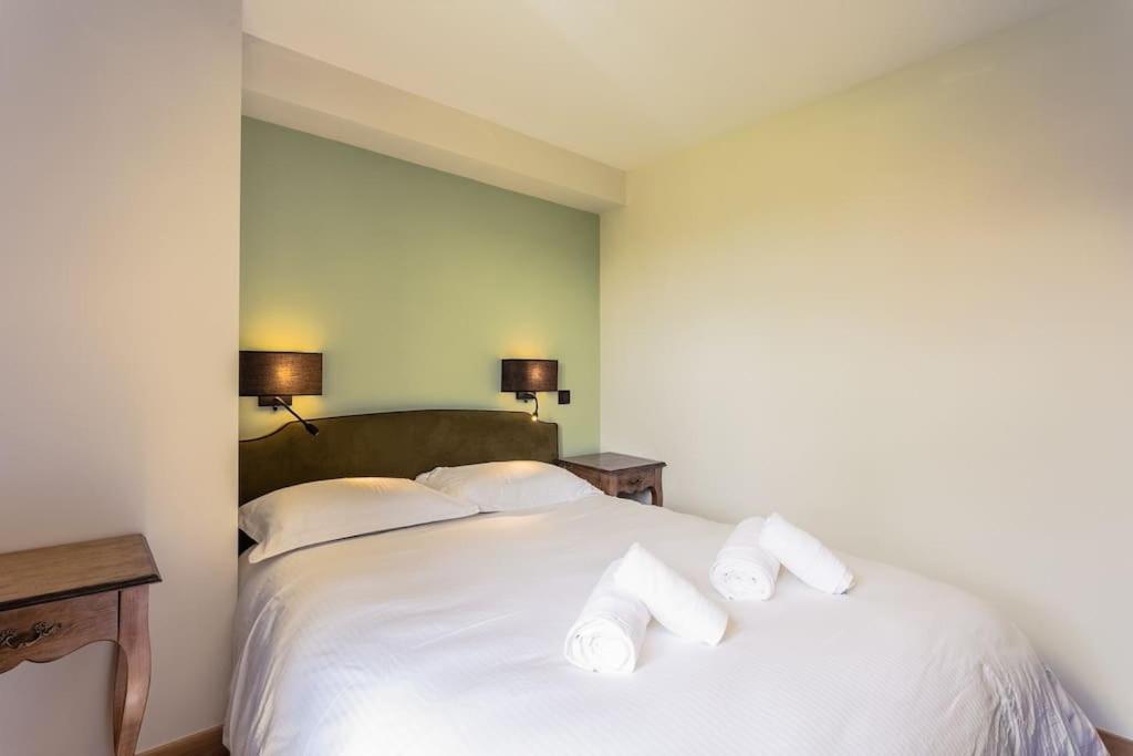Вилла Guardian House Of Chateau Monteil With Heated Pool And Jacuzzi Calviac-en-Perigord Экстерьер фото
