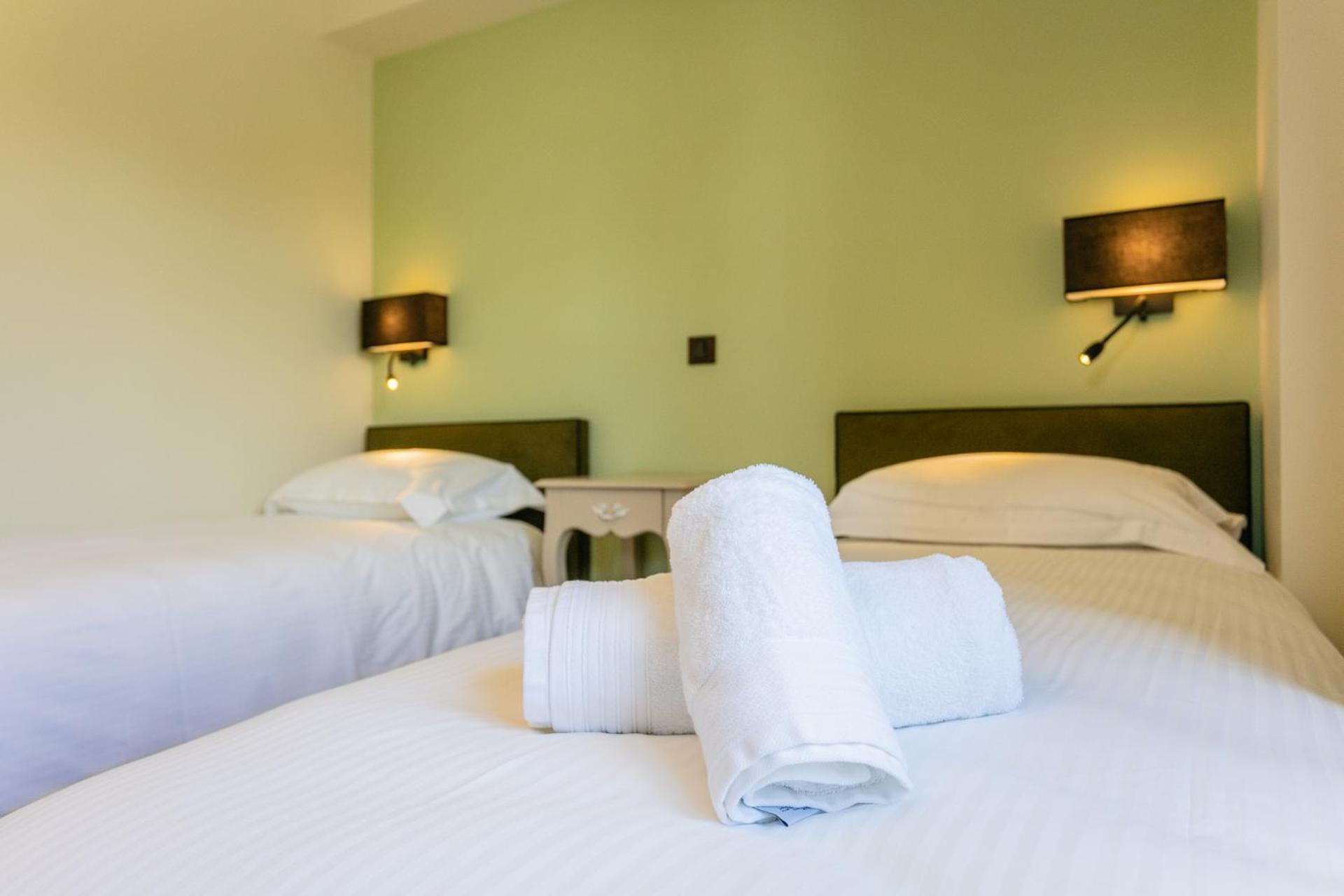 Вилла Guardian House Of Chateau Monteil With Heated Pool And Jacuzzi Calviac-en-Perigord Экстерьер фото
