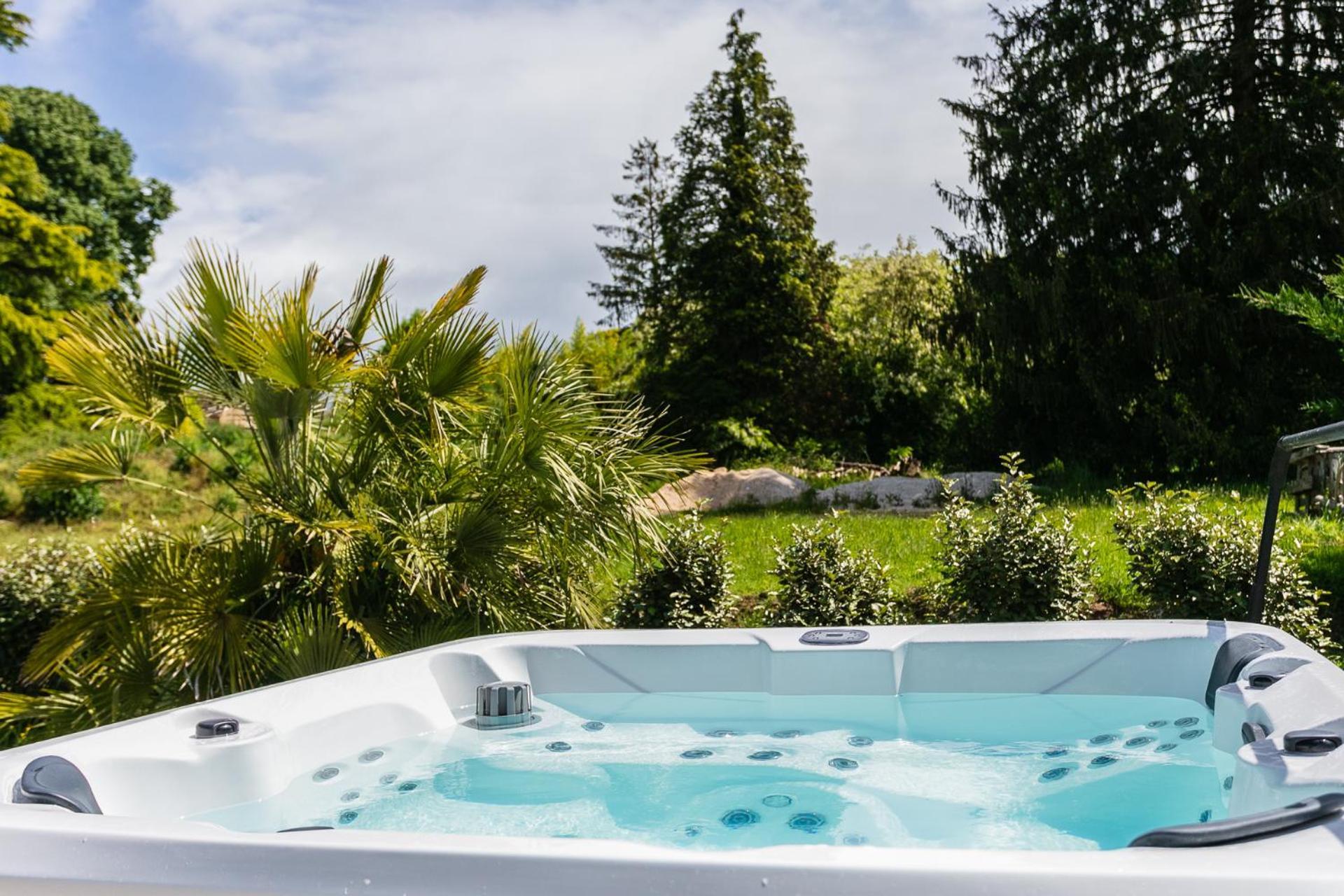 Вилла Guardian House Of Chateau Monteil With Heated Pool And Jacuzzi Calviac-en-Perigord Экстерьер фото